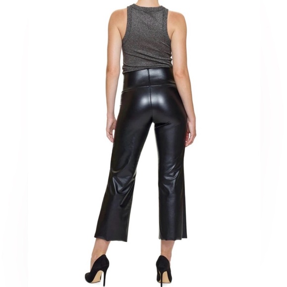 Hue Flatting Fit Tummy Control Faux Leather Shiny Cropped Flares NWT in Black - Picture 8 of 10
